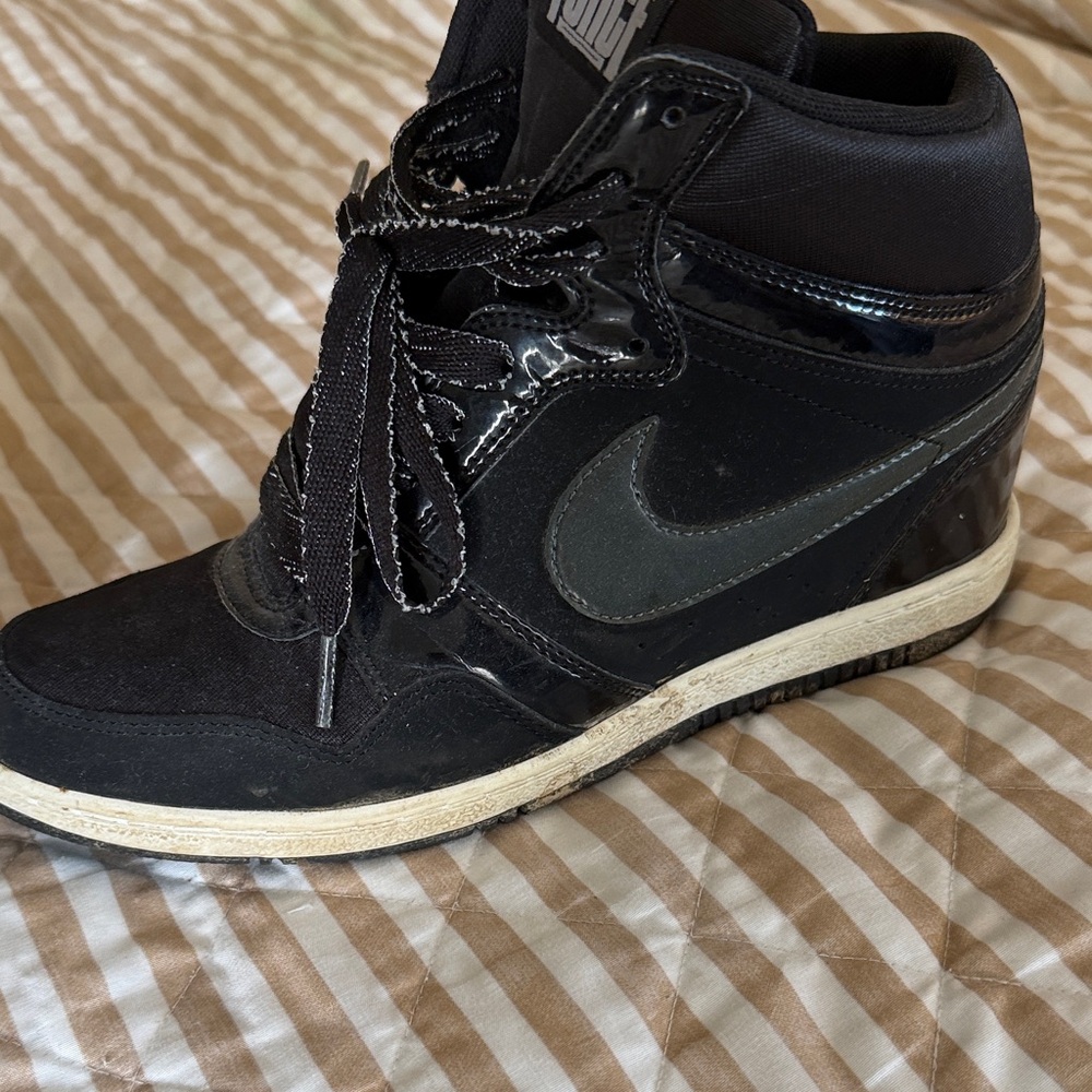 Nike Force Black High-Top women’s platform Shoes - Picture 4 of 6